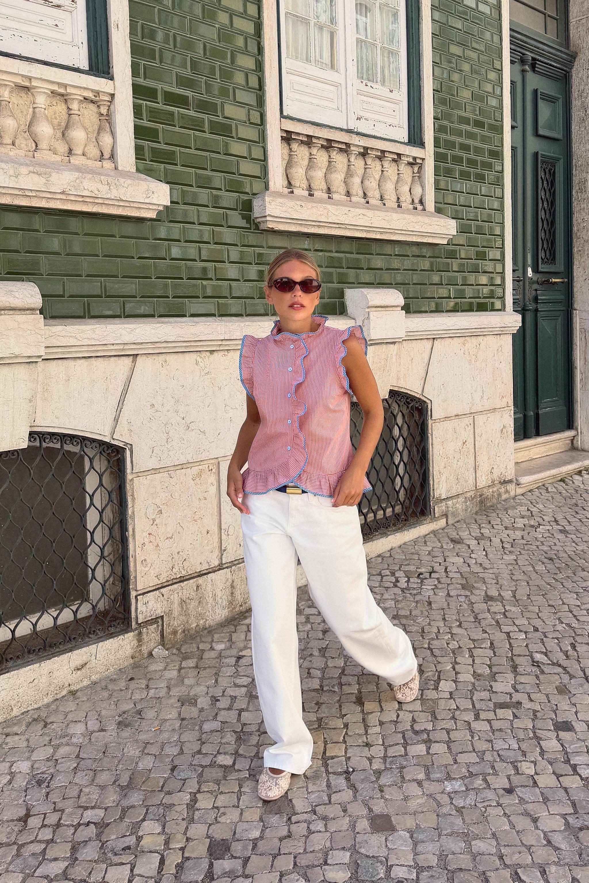 STRIPED RUFFLE BLOUSE